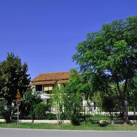 Green House Corfu - A Perfect Place To Unwind Lägenhet Roda (Corfu)